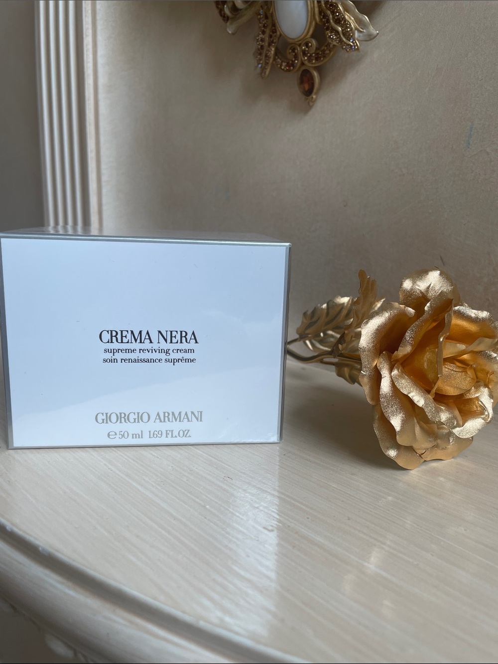 Giorgio Armani Crema Nera Reviving Cream - Black & White - Picture 3 of 7